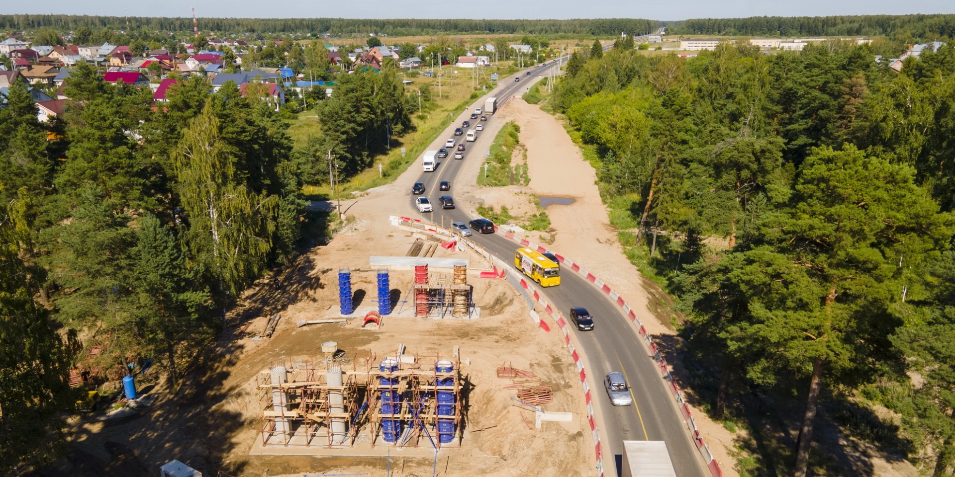  Продолжаются работы по строительству путепровода в районе Горино в Ивановской области 