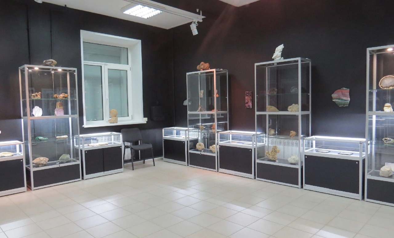 В Ивановском музее камня откроется выставка "Люминесцентные минералы"