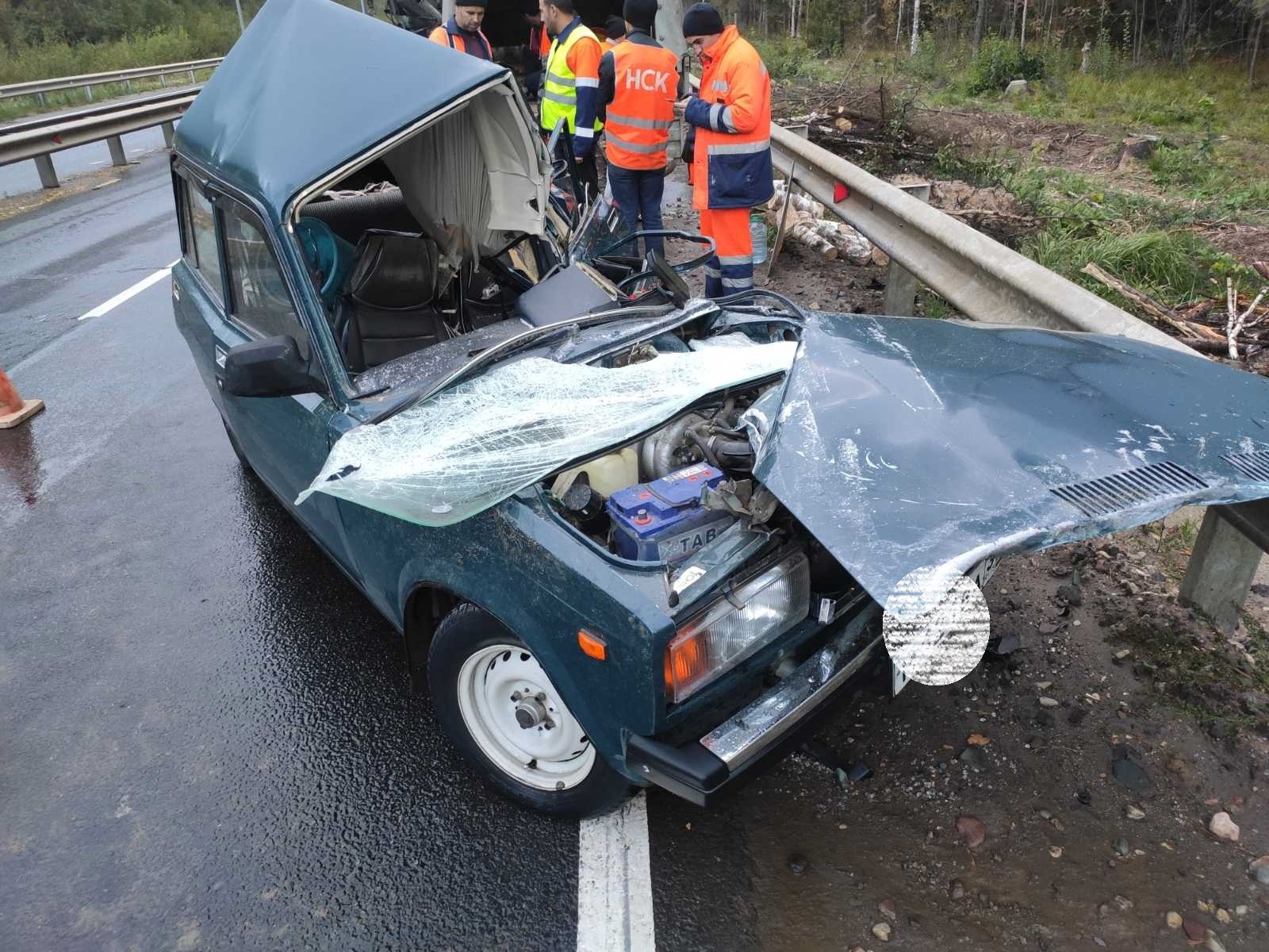 Водитель легковушки пострадал в ДТП в Ивановской области