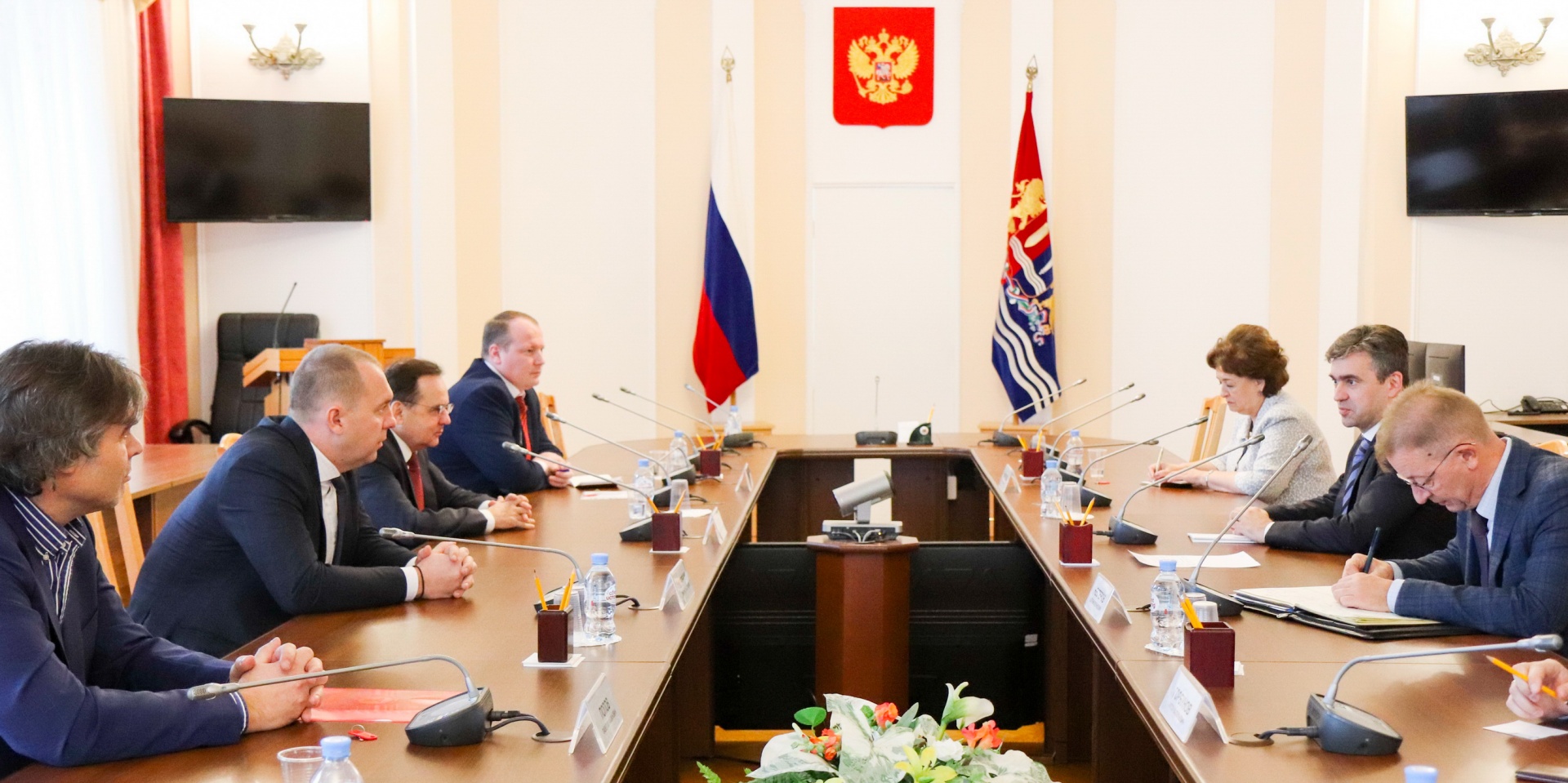 Губернатор обсудил с руководителями депутатских фракций Ивановской облдумы вопросы развития региона
