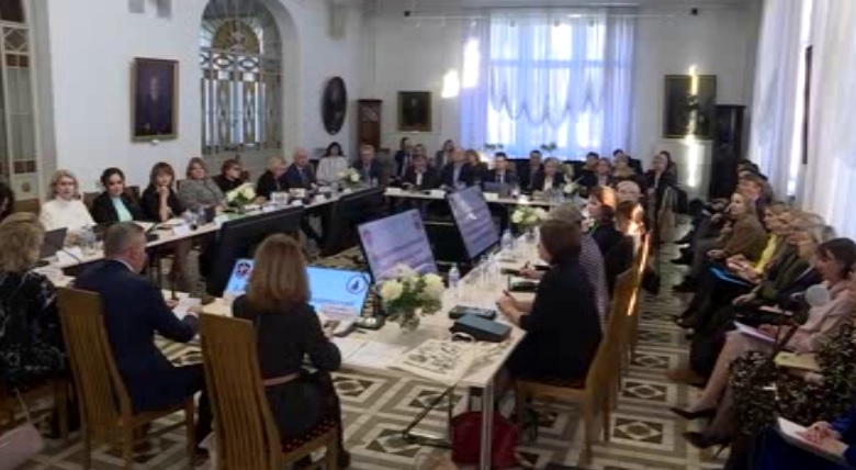 Президенты региональных нотариальных палат центра России собрались сегодня в Иванове