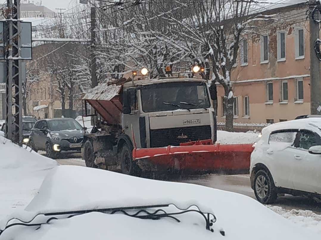 На дороги Ивановской области вышли около 200 единиц снегоуборочной техники  | 14.12.2022 | Новости Иваново - БезФормата