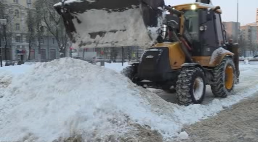 Коммунальщики Иванова продолжают вывоз снега в круглосуточном режиме