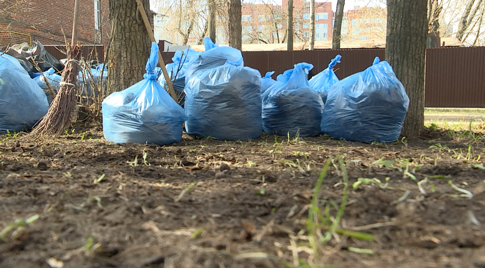 В Ивановской области на субботниках собрали почти десять тысяч кубометров мусора
