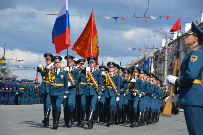 Парад в честь Дня Победы прошел в Иванове