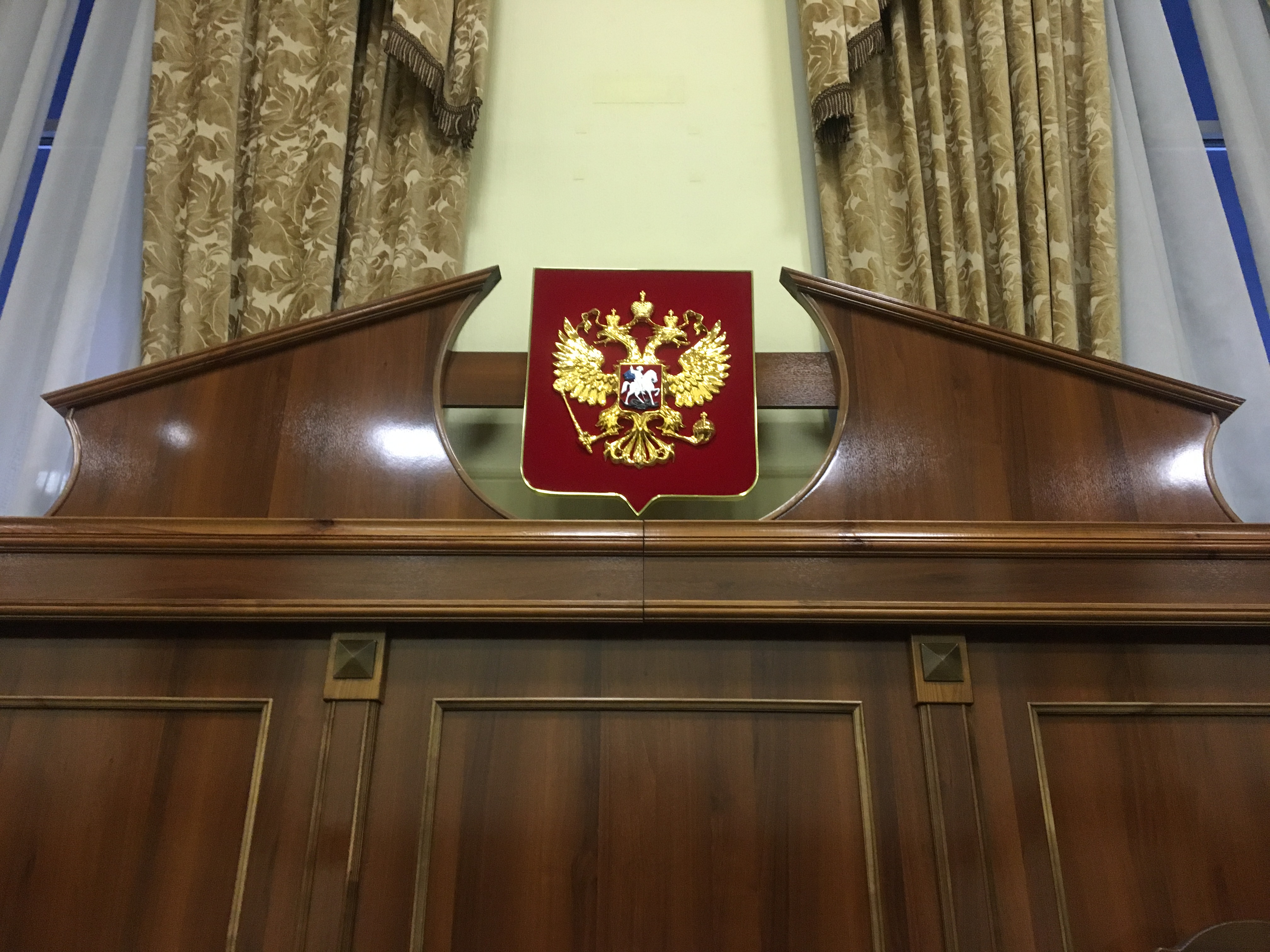 Директору административно-хозяйственной службы ИвГПУ изменили приговор