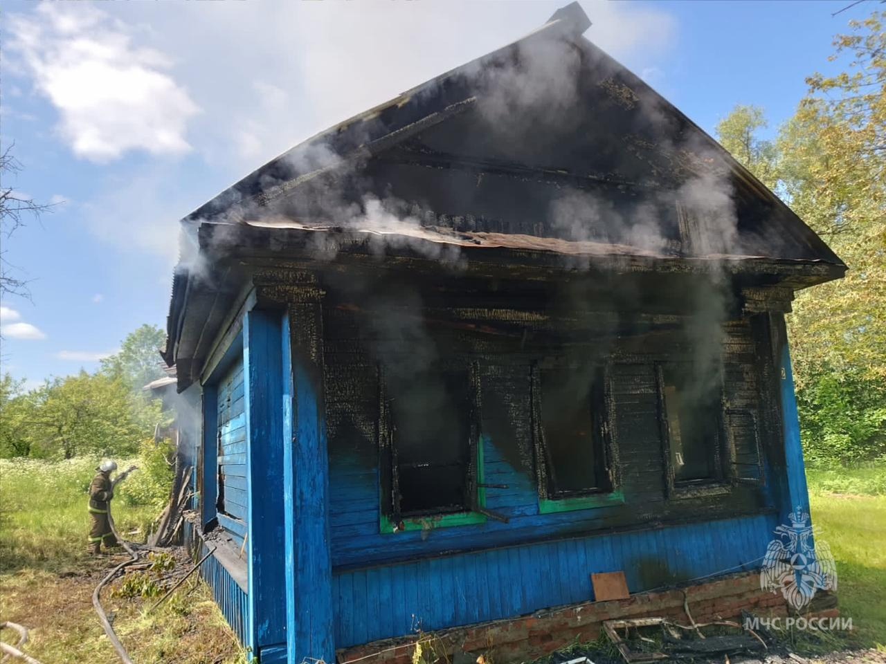 При пожаре в Комсомольском районе погиб мужчина