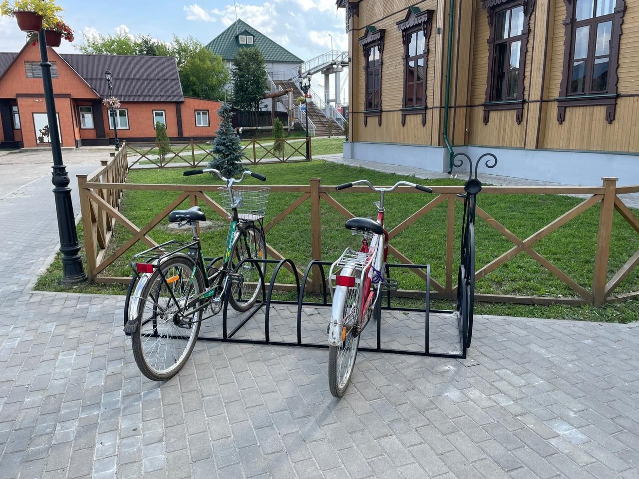 В Шуе появилась велопарковка в стиле старинного вокзала