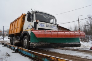 В Иванове проводится противогололедная обработка дорог