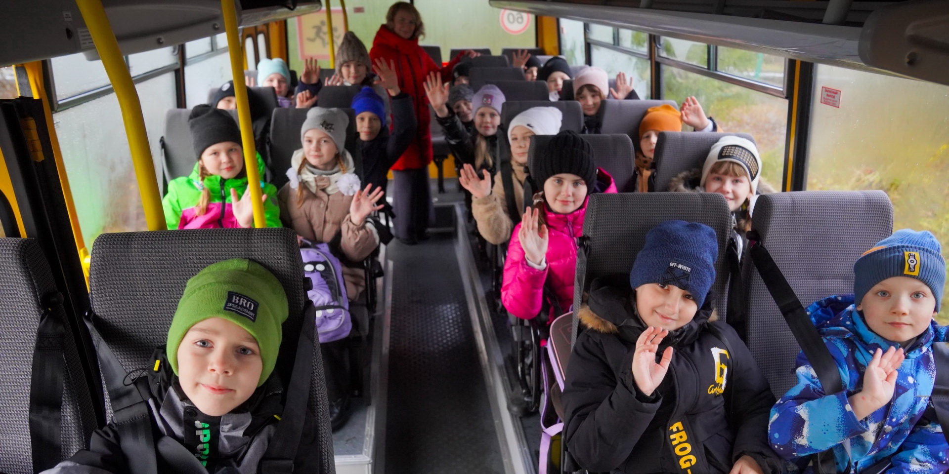 В образовательные организации Ивановской области поступили новые автобусы
