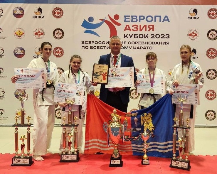Команда Ивановской области заняла 2 место на всероссийских соревнованиях по каратэ