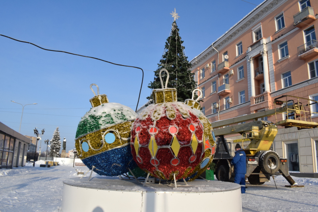 В Иванове приступили к украшению города к праздникам