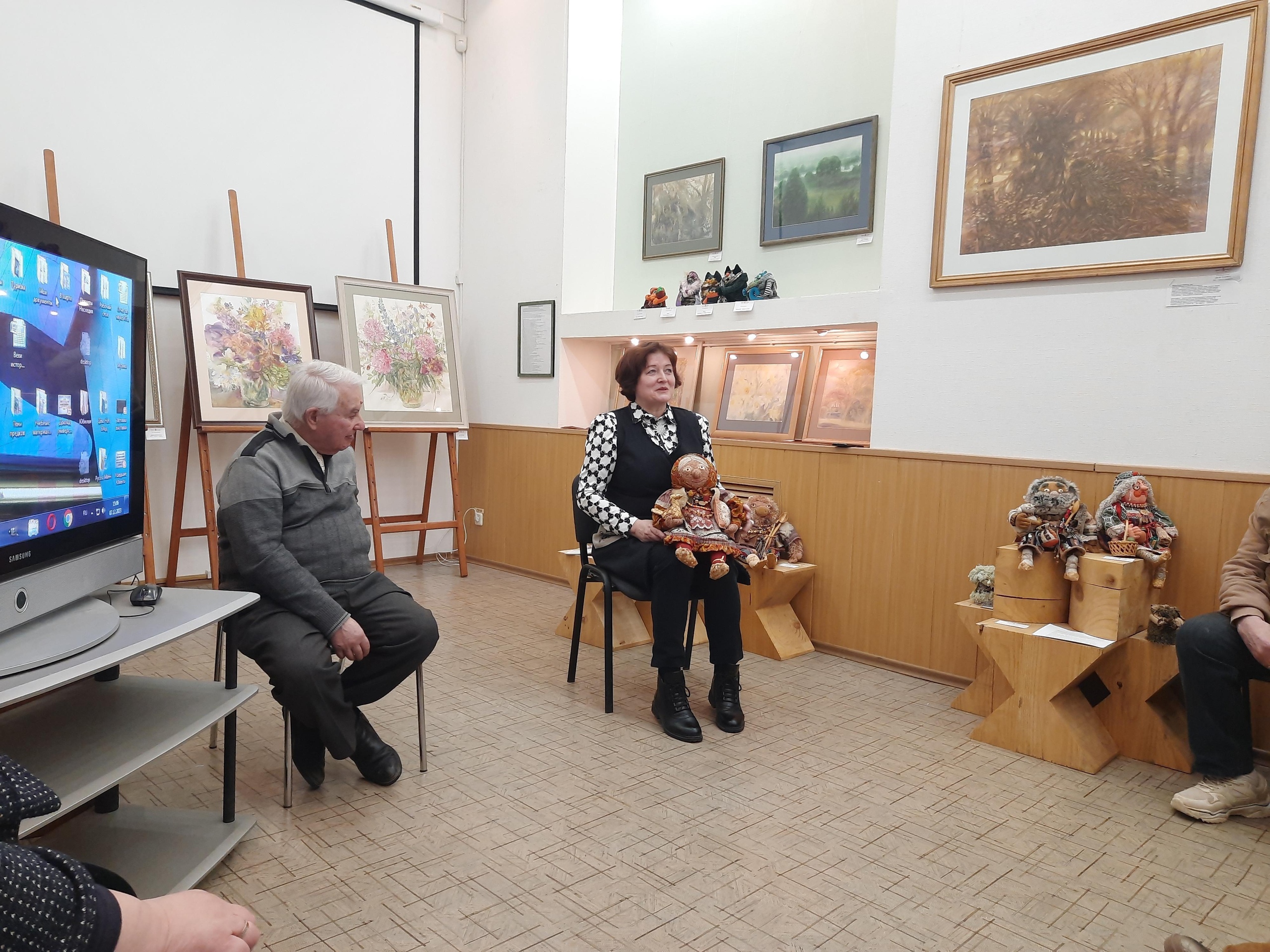 В ивановском политехе открылась персональная выставка художницы Натальи Демьяненко