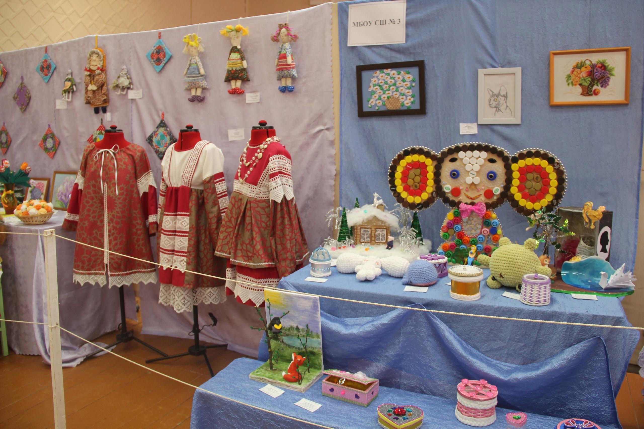 Сразу две выставки декоративно-прикладного творчества открылись в Ивановской области