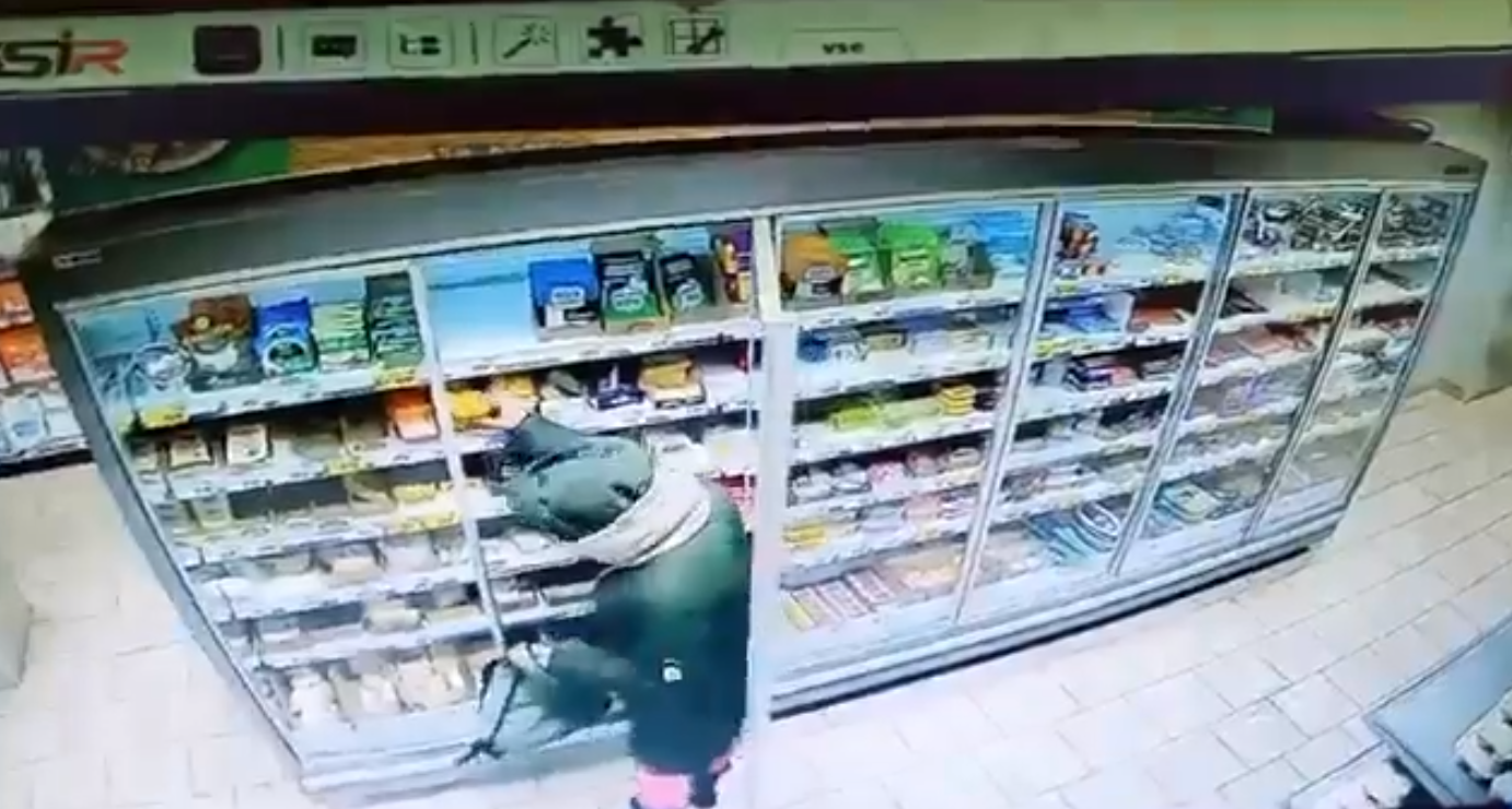 Наркозависимая девушка несколько раз обворовала магазины Иванова