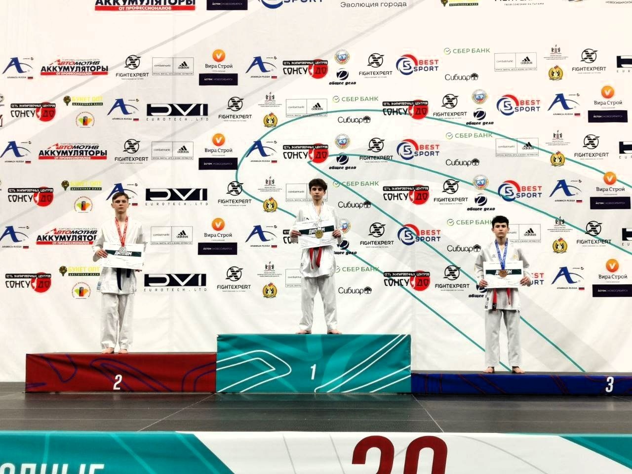 Спортсмен из Иванова завоевал золотую медаль на ежегодном турнире по каратэ "Кубок Успеха"