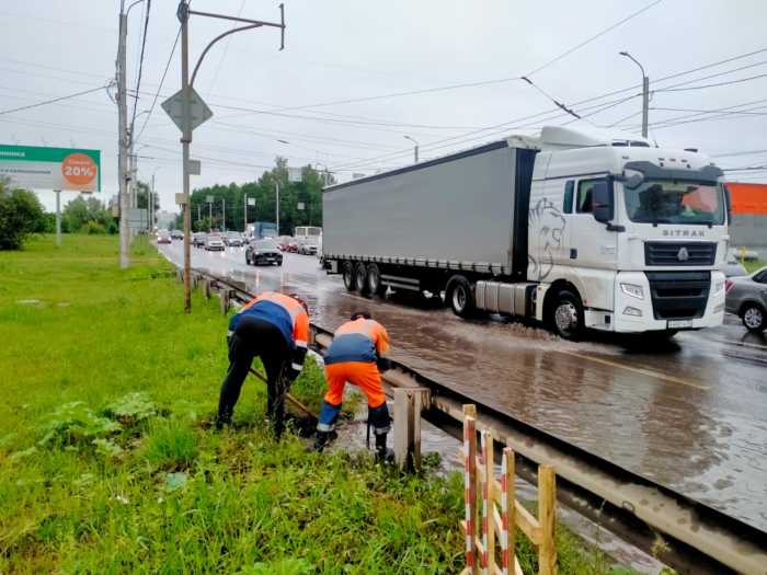 На откачку воды с улиц Иванова вышла спецтехника