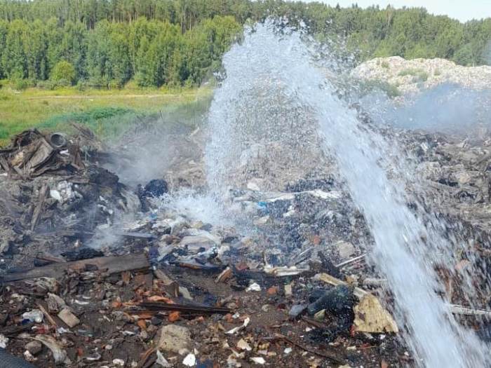 Продолжаются работы по ликвидации очагов тления на полигоне “Залесье” в Ивановской области