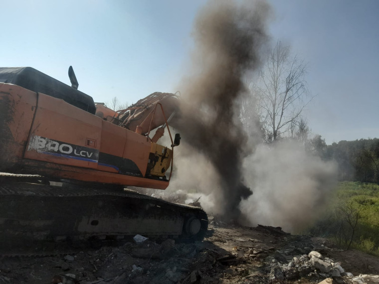 К тушению очагов тления на полигоне "Залесье" в Ивановской области привлекли доптехнику