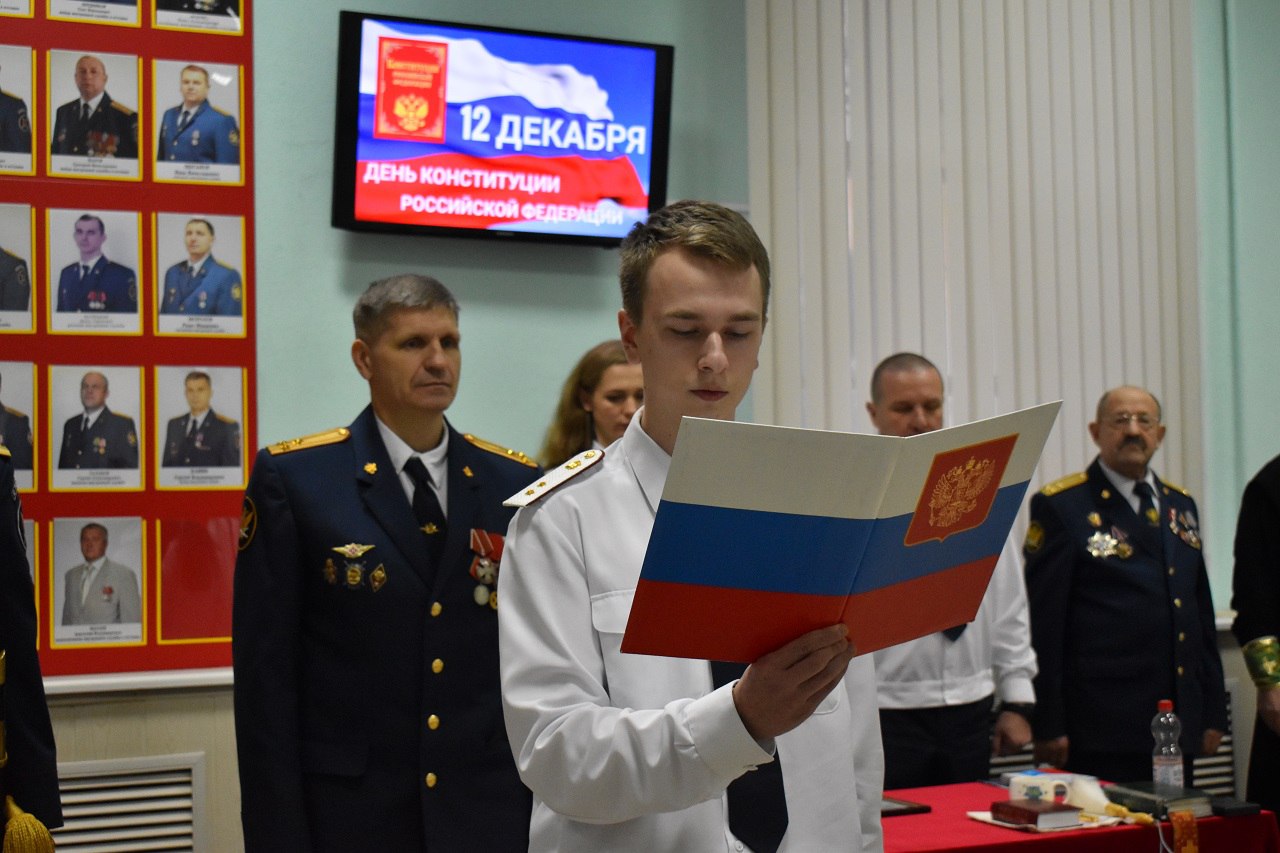 Шесть молодых сотрудников УФСИН приняли присягу в Иванове