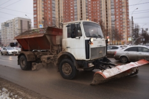 Дорожная техника на дорогах Иванова дежурит круглосуточно