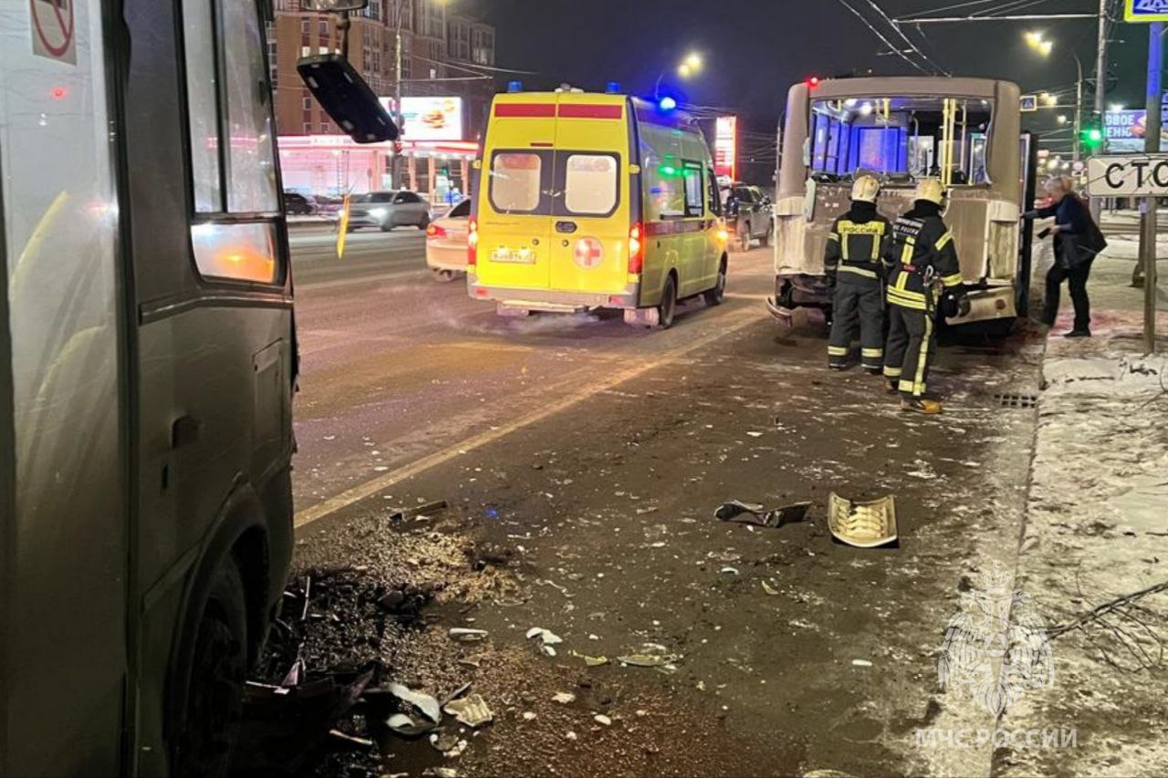 Два автобуса столкнулись в Иванове