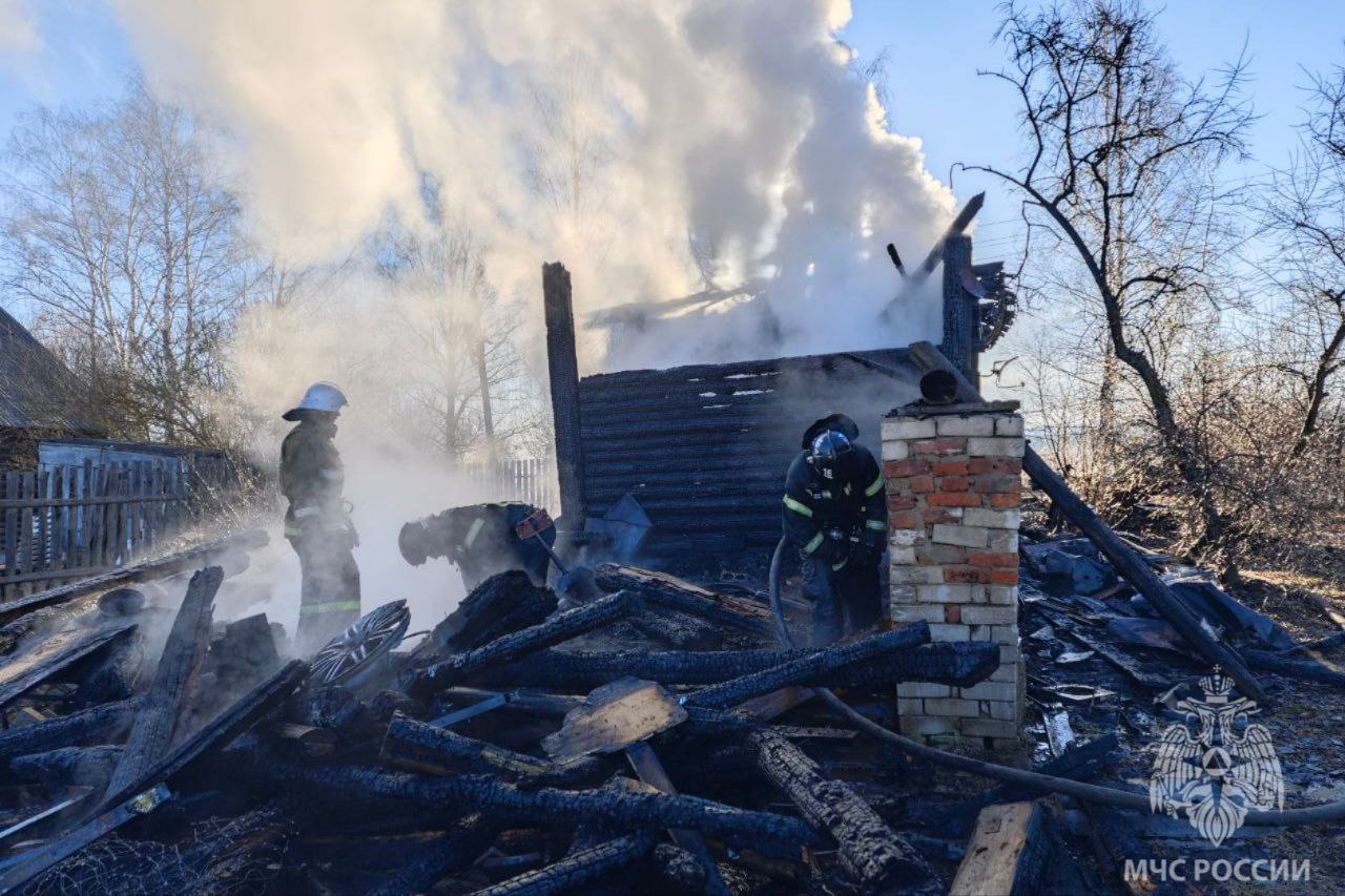 За минувшие сутки спасатели 62 раза выезжали на тушение пожаров в Ивановской области