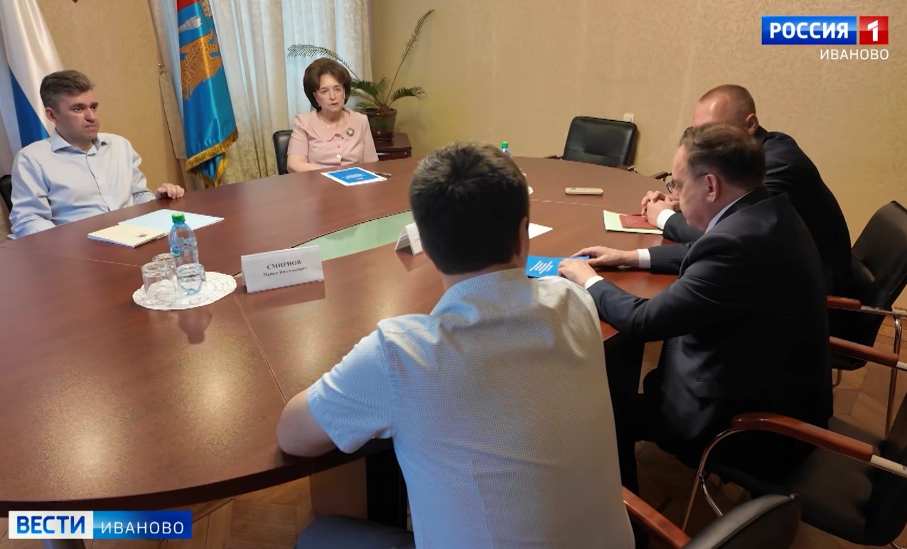 Глава Ивановской области встретился с руководителями парламентских фракций