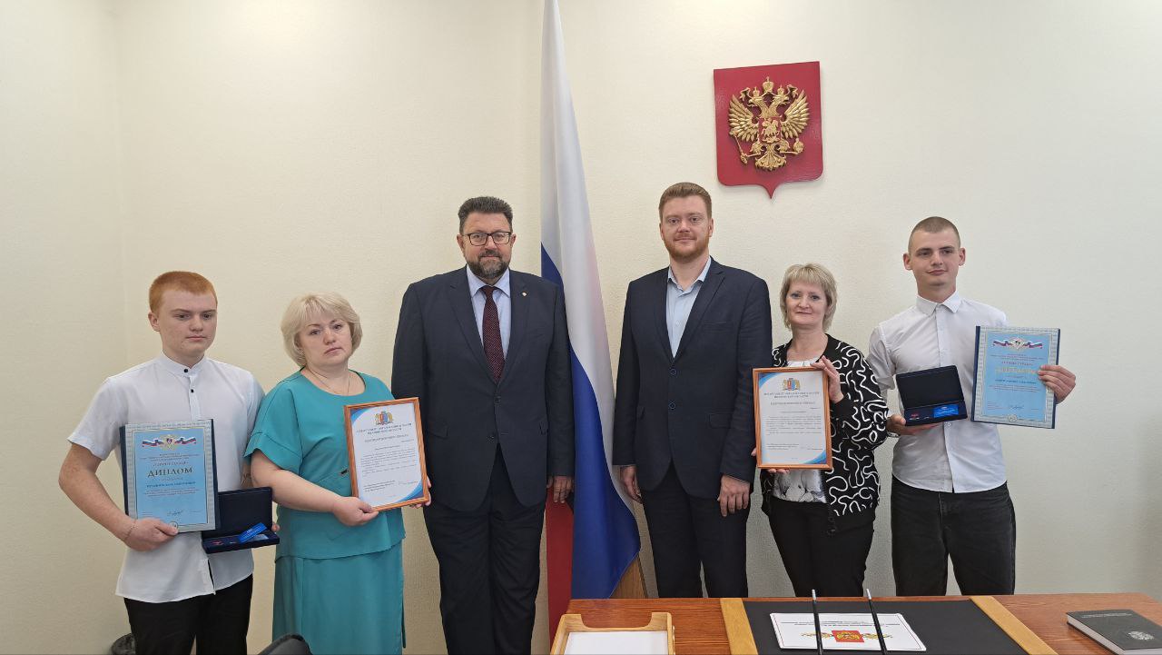Двое студентов из Ивановской области стали лауреатами инициативы "Горячее сердце"