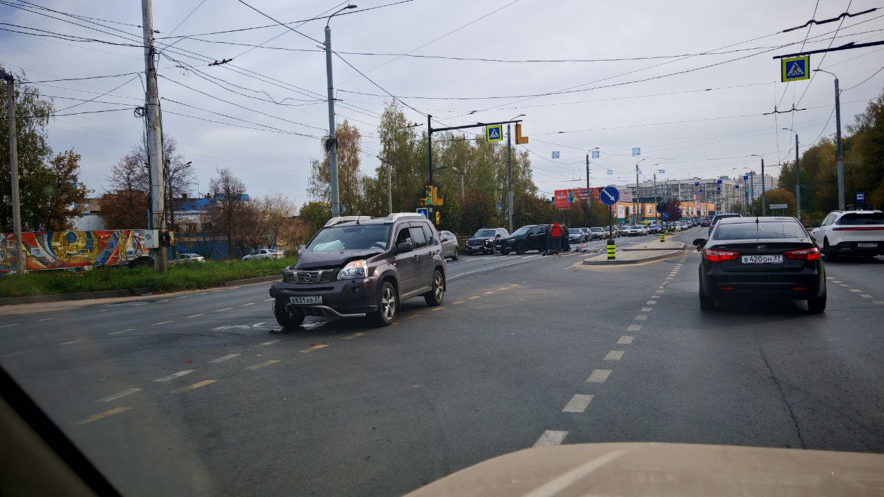 Авария на Кохомском шоссе парализовала движение в сторону Иванова