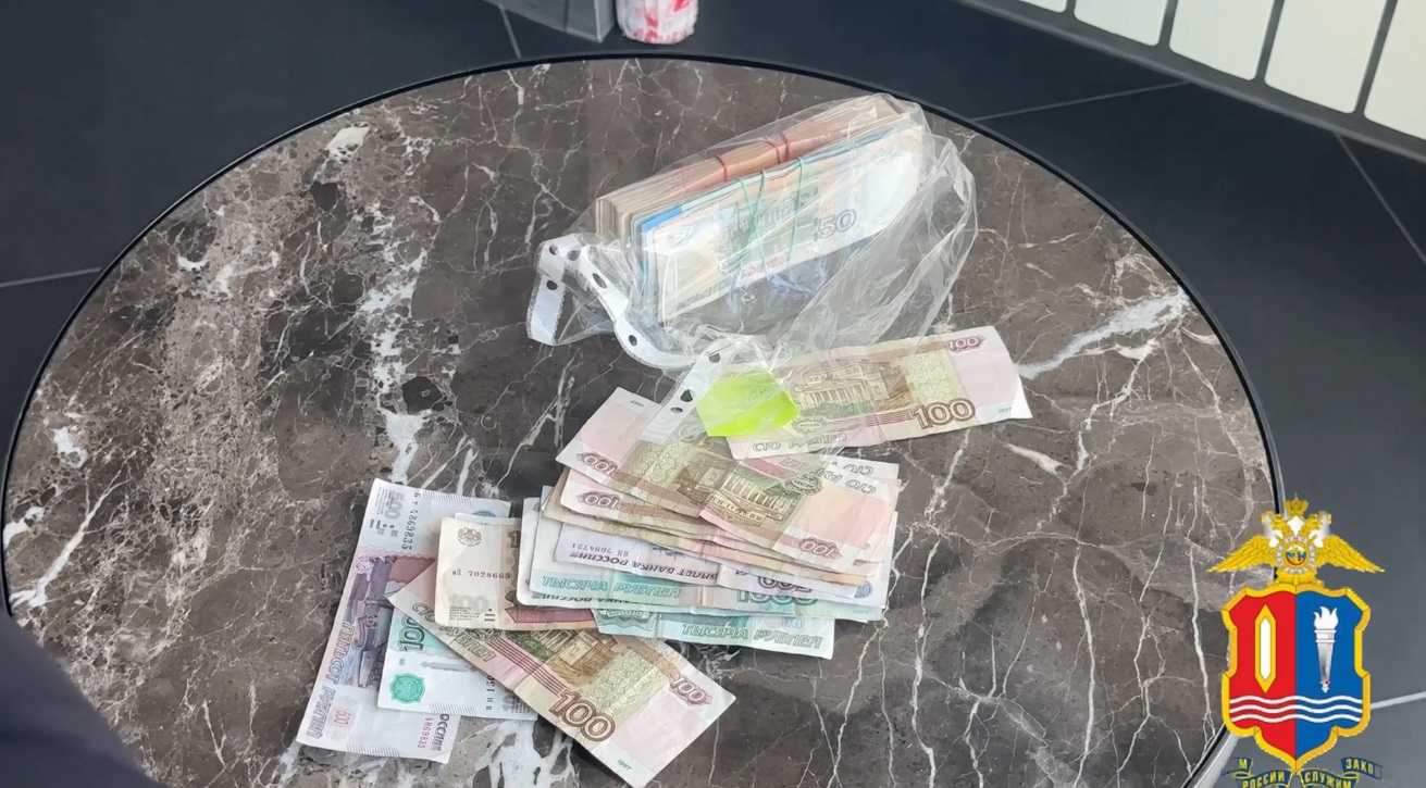 Банду «обнальщиков» задержали полицейские в Ивановской области