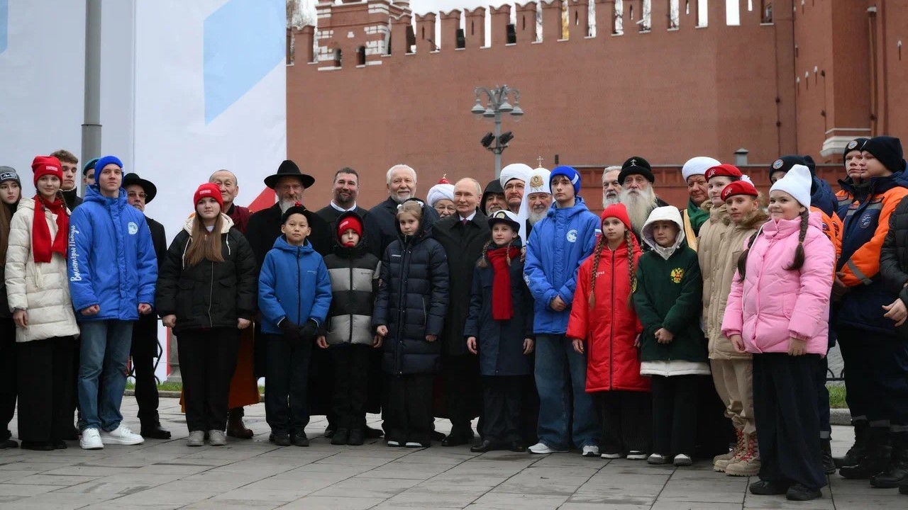 Юная жительница Ивановской области встретилась с Президентом 