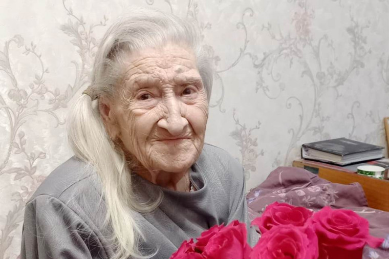 Поздравления со 100-летием сегодня принимают сразу две жительницы Иванова