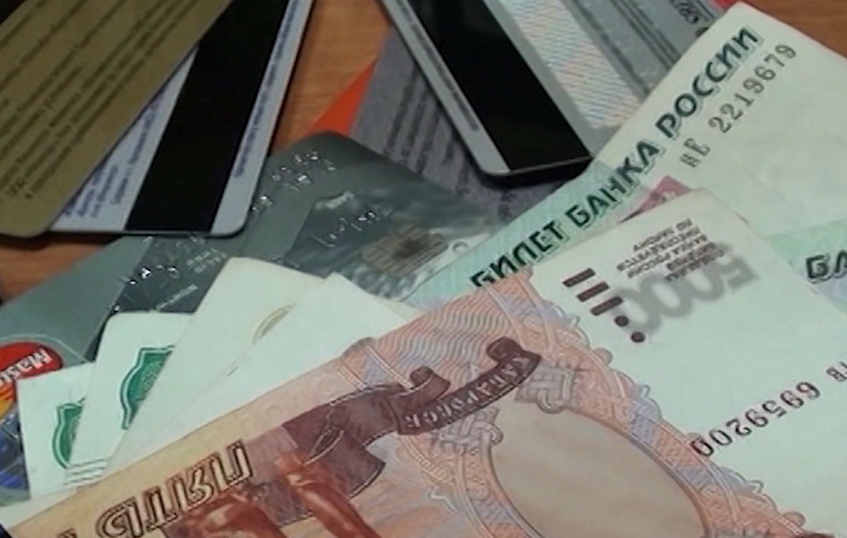 В Иванова пенсионерки украли 14 тысяч рублей 