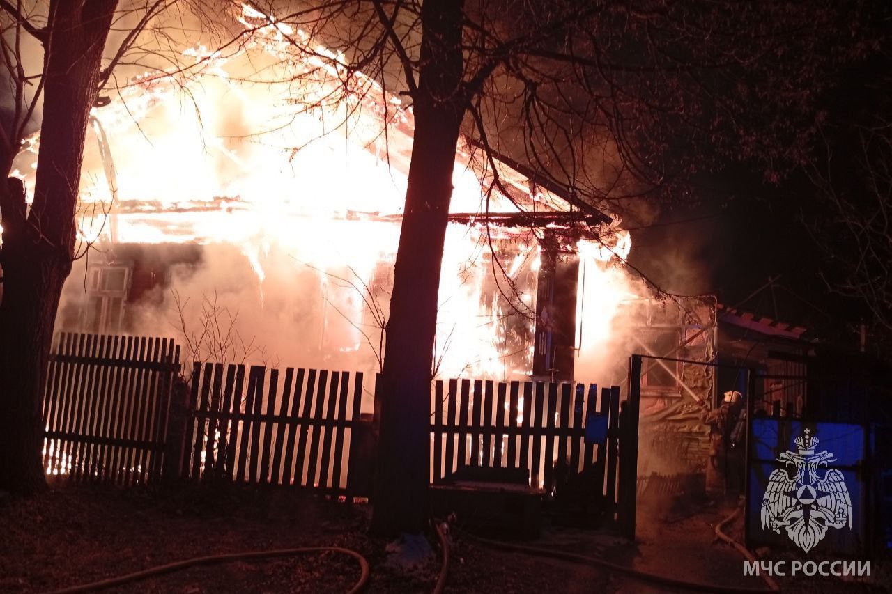 При пожаре в Заволжске Ивановской области погибли 2 человека